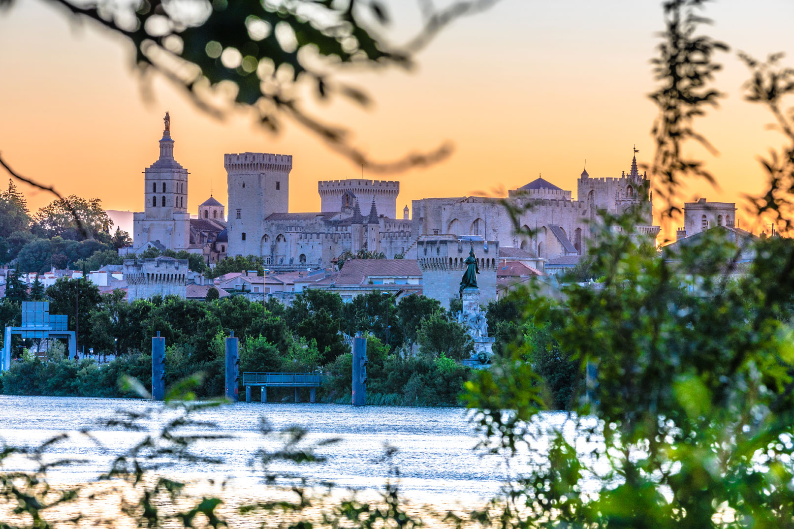 autres mondes voyages avignon