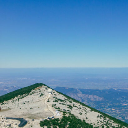 Discover the GR® de Pays hiking trails around the Ventoux Mountains!