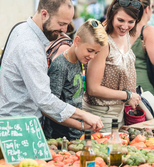 Isle sur la Sorgue market