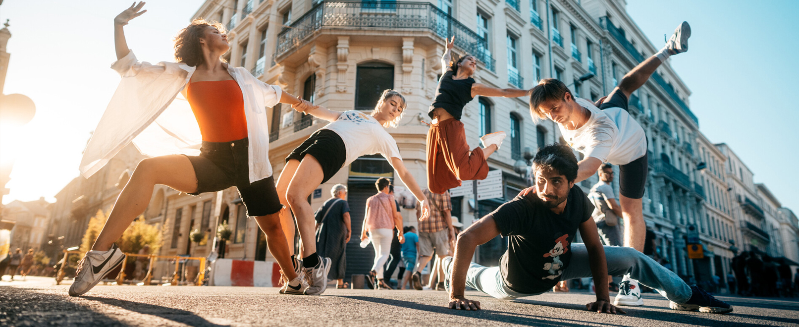 Festival in Provence © O’Brien